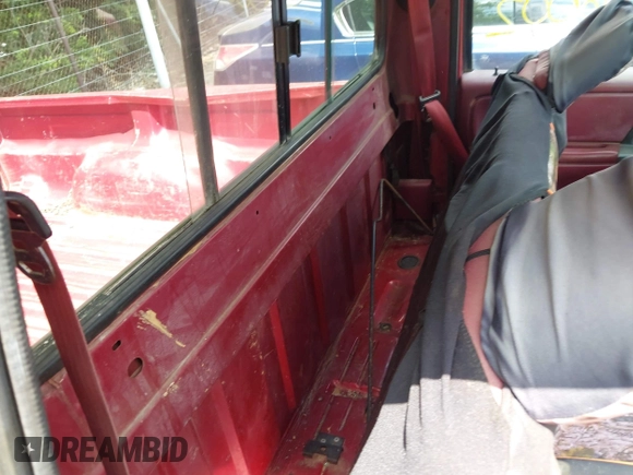 1994 Ford Ranger Splash with VIN 1FTCR10A3RTA28243, listed as a IAAI auction lot 42738002 with 27,802 mi miles and . Bid and sale history available at DreamBid. Image 8.