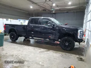 2024 Ford F-350 XL with VIN 1FT8W3BM4RED63470, listed as a Copart auction lot 44935085 with 12,801 mi miles and Salvage Title. Bid and sale history available at DreamBid. Image 4.