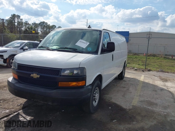 2020 Chevrolet Express Cargo Van with VIN 1GCWGBFP7L1149607, listed as a IAAI auction lot 41519575 with 82,940 mi miles. Bid and sale history available at carsss.com. Image 17.