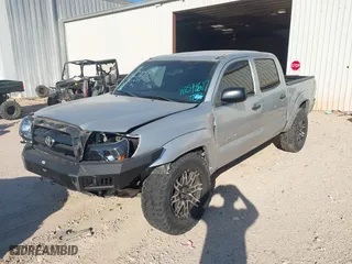 2007 Toyota Tacoma PreRunner with VIN 3TMJU62N17M032970, listed as a IAAI auction lot 40598617 with 185,909 mi miles. Bid and sale history available at carsss.com. Image 18.