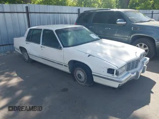 1992 Cadillac DeVille z VIN 1G6CD53B9N4279883, wystawiony jako IAAI lot #42386826 z przebiegiem 174 345 mil mil oraz . Historia ofert i sprzedaży dostępna na DreamBid. Obrazek 1.