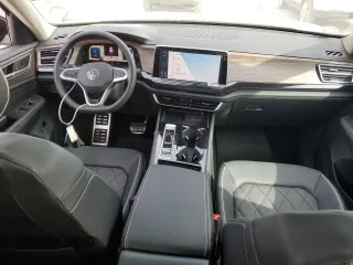 2025 Volkswagen Atlas SEL Premium R-Line z VIN 1V2FR2CA8SC512394, wystawiony jako Copart lot #52799785 z przebiegiem 1 780 mil mil oraz Szkoda całkowita • Salvage title. Historia ofert i sprzedaży dostępna na DreamBid. Obrazek 8.