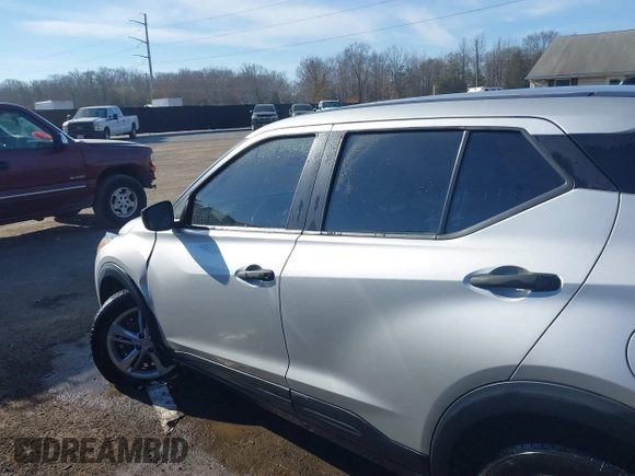 2020 Nissan Kicks S with VIN 3N1CP5BV8LL534047, listed as a IAAI auction lot 41155052 with 67,046 mi miles and . Bid and sale history available at carsss.com. Image 13.