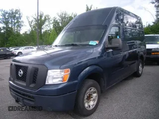 2018 Nissan NV Cargo S z VIN 1N6BF0LY9JN805618, wystawiony jako IAAI lot #42404677 z przebiegiem 257 119 mil mil oraz . Historia ofert i sprzedaży dostępna na DreamBid. Obrazek 3.