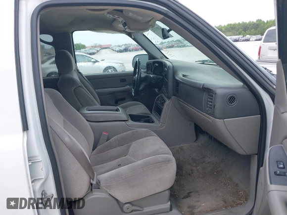 2004 GMC Yukon SLT with VIN 1GKEC13Z84R318127, listed as a IAAI auction lot 42053372 with 254,467 mi miles. Bid and sale history available at carsss.com. Image 5.