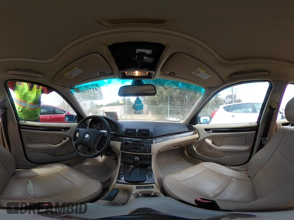 2004 BMW 3 Series 325i with VIN WBAET37424NJ96343, listed as a IAAI auction lot 41721056 with 186,848 mi miles. Bid and sale history available at carsss.com. Image 18.