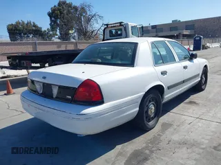 2009 Ford Police Interceptor с VIN 2FAHP71V79X138687, выставлен на аукционе IAAI как лот 41750117 с пробегом Не указан миль и . История ставок и продаж доступна на DreamBid. Изображение 4.
