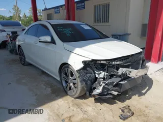 2016 Mercedes-Benz CLA 250 z VIN WDDSJ4EB6GN324399, wystawiony jako IAAI lot #42144858 z przebiegiem 100 019 mil mil oraz . Historia ofert i sprzedaży dostępna na DreamBid. Obrazek 1.