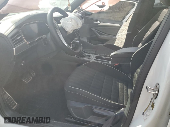 2024 Volkswagen Jetta Sport with VIN 3VWBM7BU6RM007967, listed as a Copart auction lot 57858955 with 14,088 mi miles and Salvage title. Bid and sale history available at DreamBid. Image 7.