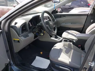 2018 Hyundai Elantra SE z VIN KMHD74LF9JU611364, wystawiony jako IAAI lot #42034415 z przebiegiem 81 450 mil mil oraz . Historia ofert i sprzedaży dostępna na DreamBid. Obrazek 20.