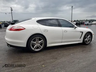 2012 Porsche Panamera z VIN WP0AA2A75CL071366, wystawiony jako Copart lot #59870805 z przebiegiem 126 489 mil mil oraz Szkoda całkowita • Salvage title. Historia ofert i sprzedaży dostępna na DreamBid. Obrazek 3.