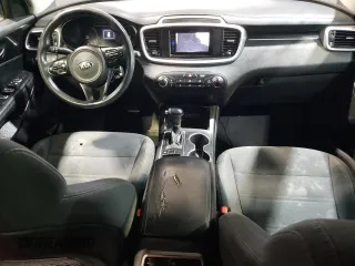 2016 Kia Sorento LX with VIN 5XYPG4A32GG165630, listed as a Copart auction lot 51826715 with 177,196 mi miles and Clean Title. Bid and sale history available at carsss.com. Image 8.