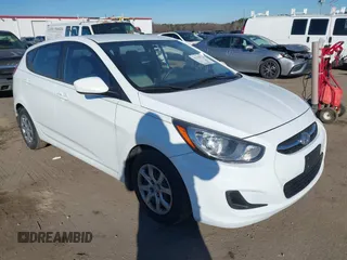 2013 Hyundai Accent GS z VIN KMHCT5AE8DU127374, wystawiony jako IAAI lot #41358778 z przebiegiem 128 778 mil mil oraz . Historia ofert i sprzedaży dostępna na DreamBid. Obrazek 1.