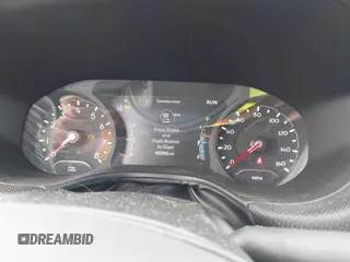 2022 Jeep Compass Latitude z VIN 3C4NJDBBXNT194359, wystawiony jako IAAI lot #42434355 z przebiegiem 45 090 mil mil oraz . Historia ofert i sprzedaży dostępna na DreamBid. Obrazek 7.