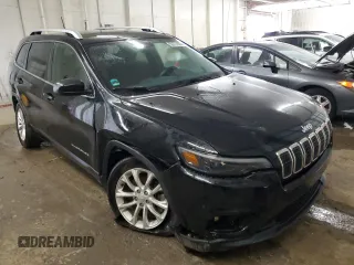 2019 Jeep Cherokee Latitude with VIN 1C4PJLCB9KD396600, listed as a Copart auction lot 59727555 with 125,893 mi miles and Salvage title. Bid and sale history available at DreamBid. Image 4.