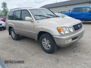1999 Lexus LX 470 with VIN JT6HT00W6X0041264, listed as a IAAI auction lot 42177546 with 272,000 mi miles and . Bid and sale history available at DreamBid. Image 1.