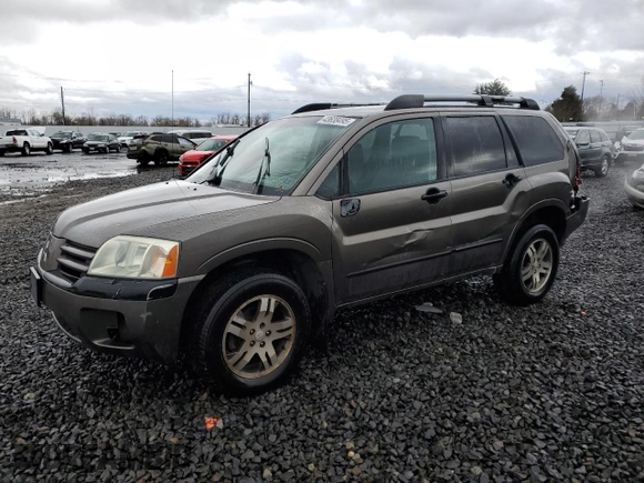 2004 Mitsubishi Endeavor LS with VIN 4A4MN21S74E013411, listed as a Copart auction lot 43638495 with 265,778 mi miles and Salvage Title. Bid and sale history available at carsss.com. Image 1.