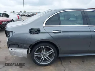 2019 Mercedes-Benz E 300 with VIN WDDZF4KB4KA489825, listed as a IAAI auction lot 41878228 with 55,029 mi miles and . Bid and sale history available at DreamBid. Image 19.