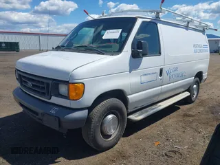 2006 Ford Econoline Cargo with VIN 1FTNE24W56HB17231, listed as a IAAI auction lot 42168028 with 256,998 mi miles and . Bid and sale history available at carsss.com. Image 2.