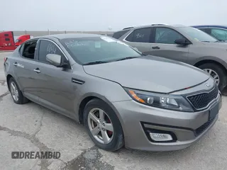 2015 Kia Optima LX with VIN 5XXGM4A72FG464193, listed as a IAAI auction lot 39285719 with 198,383 mi miles and . Bid and sale history available at carsss.com. Image 1.