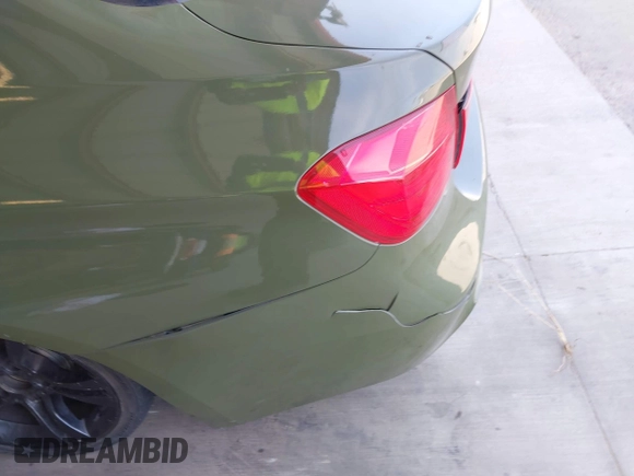 2012 BMW 3 Series 335i с VIN WBA3A9C55CFX59649, выставлен на аукционе IAAI как лот 42092969 с пробегом 182 620 миль миль и . История ставок и продаж доступна на DreamBid. Изображение 20.