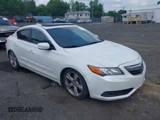 2014 Acura ILX with VIN 19VDE1F35EE008516, listed as a IAAI auction lot 42613105 with 105,871 mi miles and . Bid and sale history available at DreamBid. Image 1.
