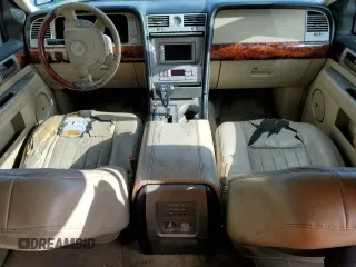 2005 Lincoln Navigator Luxury with VIN 5LMFU275X5LJ03887, listed as a Copart auction lot 84091304 with 0 mi miles and Salvage Title. Bid and sale history available at carsss.com. Image 8.