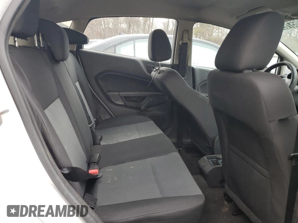 2015 Ford Fiesta S z VIN 3FADP4TJ3FM219779, wystawiony jako Copart lot #86576974 z przebiegiem 262 121 mil mil oraz Czysty tytuł • Clean title. Historia ofert i sprzedaży dostępna na DreamBid. Obrazek 10.