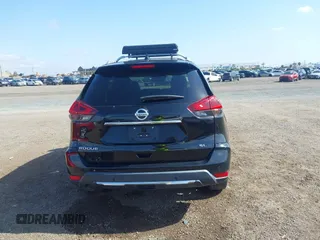 2019 Nissan Rogue SL with VIN 5N1AT2MT1KC833220, listed as a IAAI auction lot 42179936 with 82,232 mi miles and . Bid and sale history available at DreamBid. Image 17.