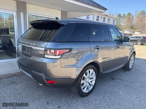 2016 Land Rover Range Rover Sport V6 Diesel HSE with VIN SALWR2KF1GA108752, listed as a IAAI auction lot 42010674 with 111,679 mi miles. Bid and sale history available at carsss.com. Image 4.