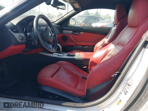 2015 BMW Z4 sDrive35i with VIN WBALM7C56FJ799025, listed as a IAAI auction lot 42707903 with 139,767 mi miles and . Bid and sale history available at DreamBid. Image 5.