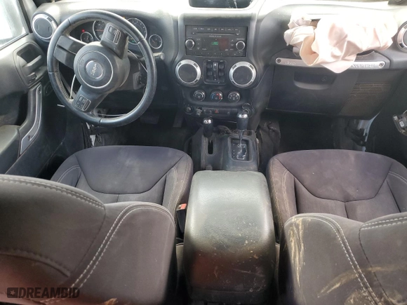 2013 Jeep Wrangler Unlimited Sahara with VIN 1C4BJWEG9DL588029, listed as a Copart auction lot 47665425 with 130,818 mi miles and Salvage Title. Bid and sale history available at carsss.com. Image 8.
