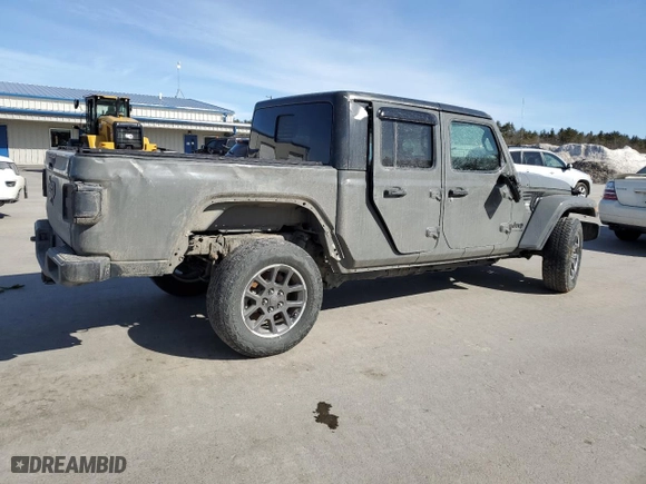 2020 Jeep Gladiator Altitude with VIN 1C6HJTAG6LL217169, listed as a Copart auction lot 47629145 with 43,475 mi miles and Salvage Title. Bid and sale history available at carsss.com. Image 3.