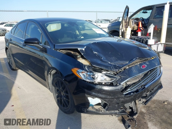 2019 Ford Fusion SE with VIN 3FA6P0HD3KR250483, listed as a IAAI auction lot 41866151 with 115,849 mi miles. Bid and sale history available at carsss.com. Image 1.