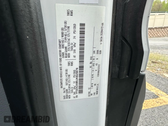 2018 Ford Transit с VIN 1FDZX2XM0JKB25878, выставлен на аукционе Copart как лот 55781625 с пробегом 159 495 миль миль и Чистый • Clean title. История ставок и продаж доступна на DreamBid. Изображение 10.