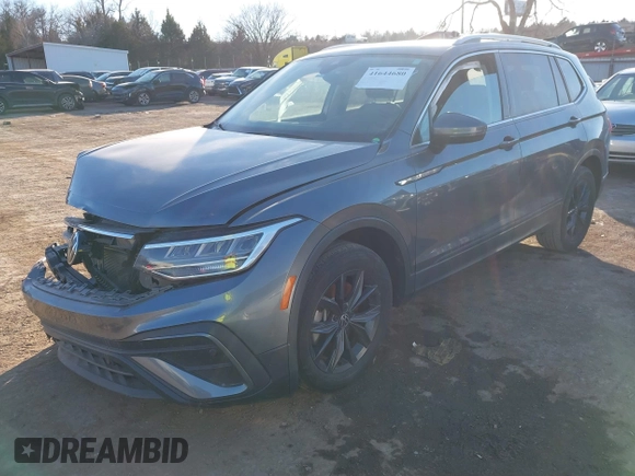 2022 Volkswagen Tiguan SE with VIN 3VV3B7AX6NM037247, listed as a IAAI auction lot 41644680 with 47,048 mi miles and . Bid and sale history available at DreamBid. Image 18.