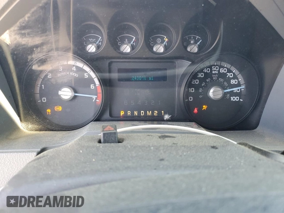 2011 Ford F-250 XL z VIN 1FT7X2A61BEA59962, wystawiony jako Copart lot #55814915 z przebiegiem 243 016 mil mil oraz Szkoda całkowita • Salvage title. Historia ofert i sprzedaży dostępna na DreamBid. Obrazek 9.