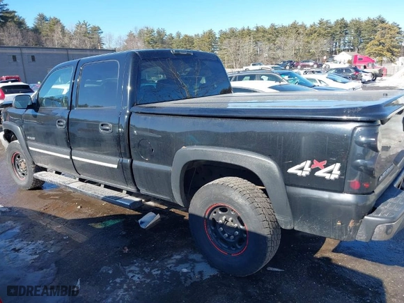 2004 Chevrolet Silverado 2500 Crew Cab LT with VIN 1GCGK23U24F252564, listed as a IAAI auction lot 41704141 with NaN miles. Bid and sale history available at carsss.com. Image 14.