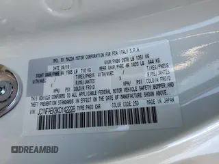 2019 FIAT 124 Spider Urbana Edition z VIN JC1NFAEK8K0142228, wystawiony jako Copart lot #42313995 z przebiegiem 13 935 mil mil oraz Szkoda całkowita • Salvage title. Historia ofert i sprzedaży dostępna na DreamBid. Obrazek 12.