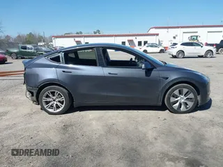 2021 Tesla Model Y Long Range with VIN 5YJYGDEE4MF119249, listed as a IAAI auction lot 41764711 with 87,796 mi miles. Bid and sale history available at carsss.com. Image 14.