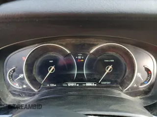 2018 BMW 5 Series 530i z VIN WBAJA5C5XJWA36332, wystawiony jako Copart lot #47810135 z przebiegiem 131 011 mil mil oraz Szkoda całkowita • Salvage title. Historia ofert i sprzedaży dostępna na DreamBid. Obrazek 9.