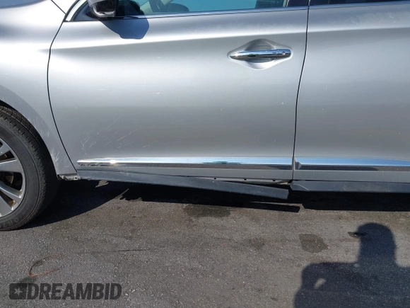 2013 Infiniti JX35 with VIN 5N1AL0MN5DC344635, listed as a IAAI auction lot 42150132 with 193,293 mi miles. Bid and sale history available at carsss.com. Image 15.