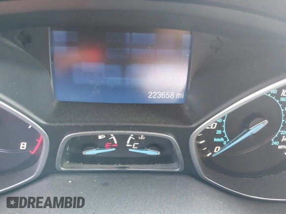 2014 Ford Escape SE with VIN 1FMCU9GX0EUC38743, listed as a IAAI auction lot 42258938 with 223,658 mi miles and . Bid and sale history available at DreamBid. Image 7.