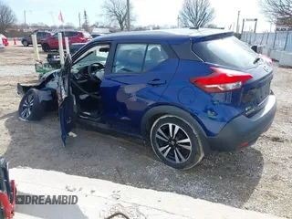 2019 Nissan Kicks S with VIN 3N1CP5CU9KL537043, listed as a IAAI auction lot 41766823 with Not Provided miles. Bid and sale history available at carsss.com. Image 3.