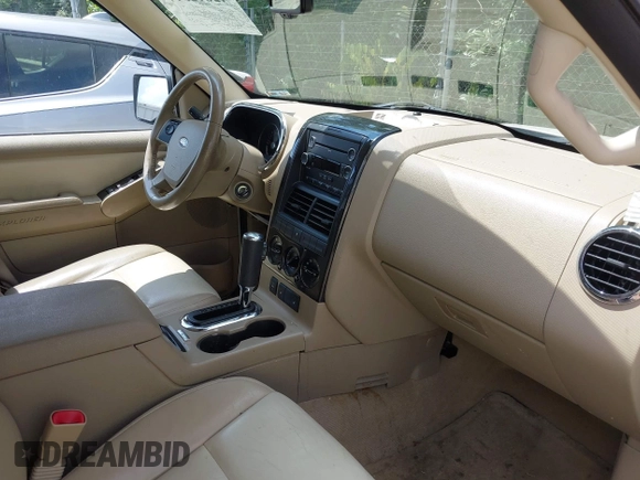 2010 Ford Explorer XLT with VIN 1FMEU6DEXAUA89424, listed as a IAAI auction lot 42612517 with 203,058 mi miles and . Bid and sale history available at DreamBid. Image 5.