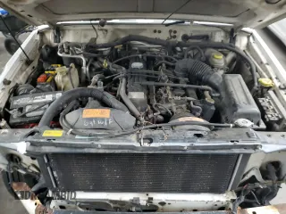 1997 Jeep Cherokee Country with VIN 1J4FJ78S0VL587323, listed as a Copart auction lot 89295355 with 205,432 mi miles and Salvage Title. Bid and sale history available at carsss.com. Image 11.