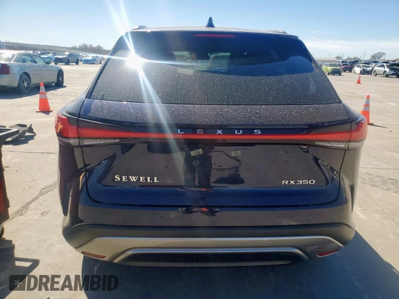 2024 Lexus RX 350 z VIN 2T2BAMBA7RC027553, wystawiony jako Copart lot #49525725 z przebiegiem 17 672 mil mil oraz Czysty tytuł • Clean title. Historia ofert i sprzedaży dostępna na DreamBid. Obrazek 6.