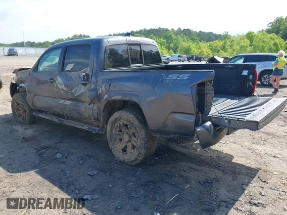 2022 Toyota Tacoma SR z VIN 3TYAX5GN5NT046897, wystawiony jako IAAI lot #42253604 z przebiegiem 69 246 mil mil oraz . Historia ofert i sprzedaży dostępna na DreamBid. Obrazek 3.