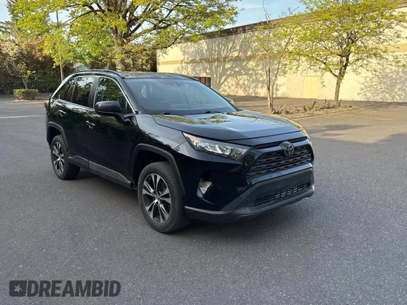 2019 Toyota RAV4 LE with VIN JTMF1RFV4KD030550, listed as a Copart auction lot 55537415 with 92,319 mi miles and Clean Title. Bid and sale history available at DreamBid. Image 1.