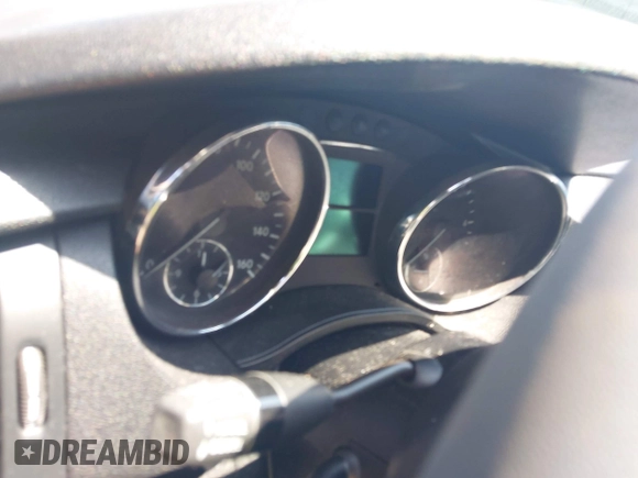 2009 Mercedes-Benz R 3.0L with VIN 4JGCB25E69A095867, listed as a IAAI auction lot 42422686 with Not provided miles and . Bid and sale history available at DreamBid. Image 7.